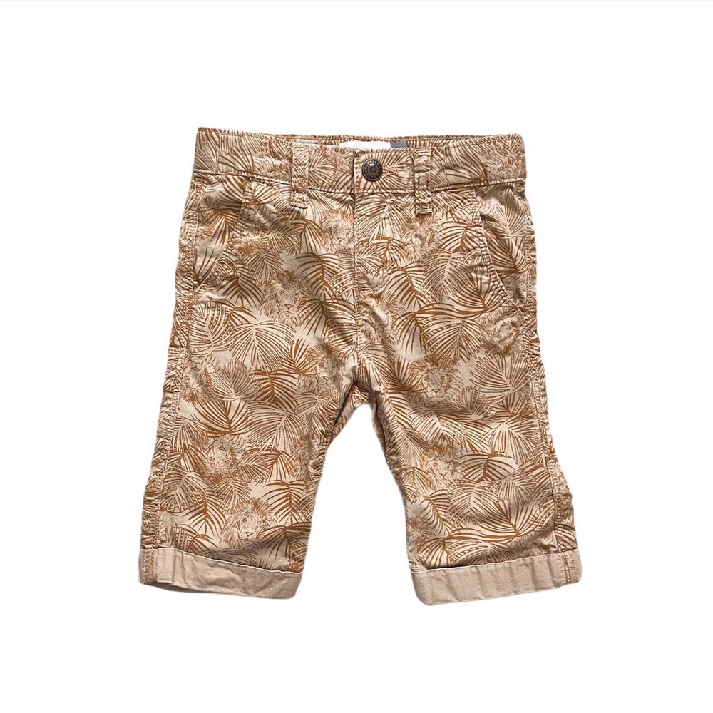 Old Navy lion print shorts 4T
